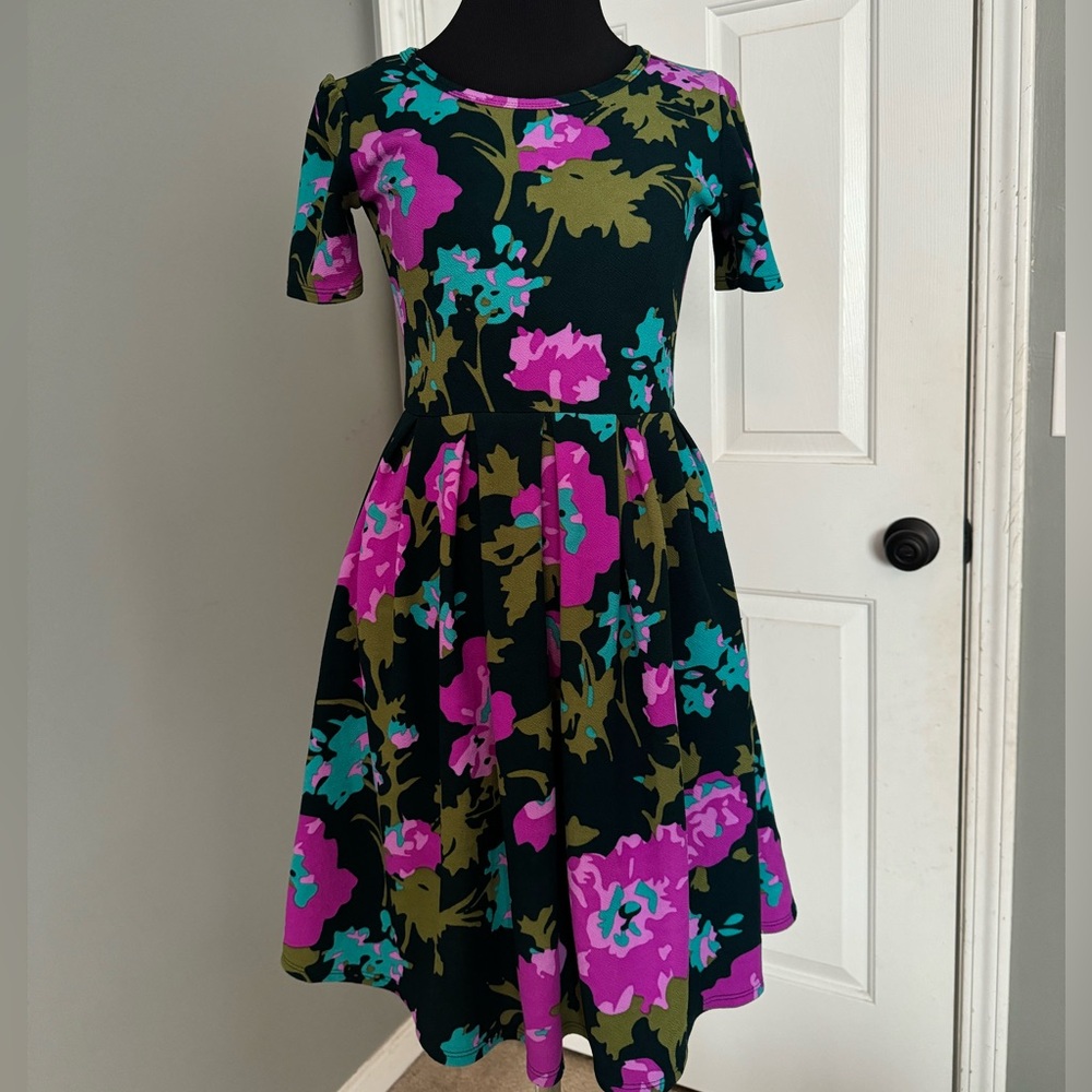 LuLaRoe Amelia dress in XS